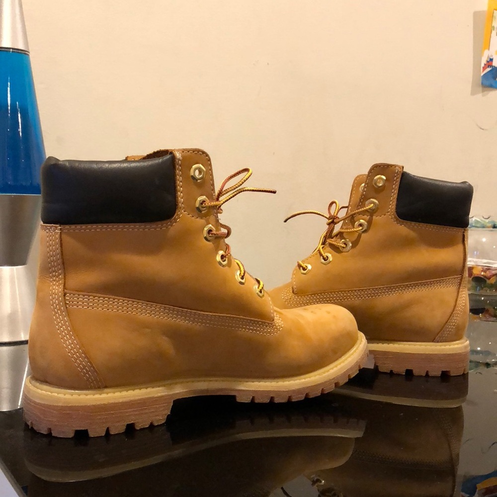Size 9.5 Timberland boots women’s